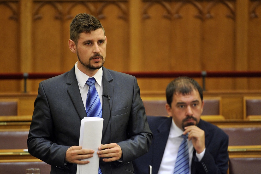 A Jobbik lépéseket követel