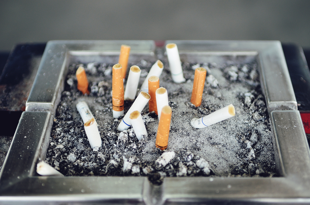 Kevesebben dohányoznak