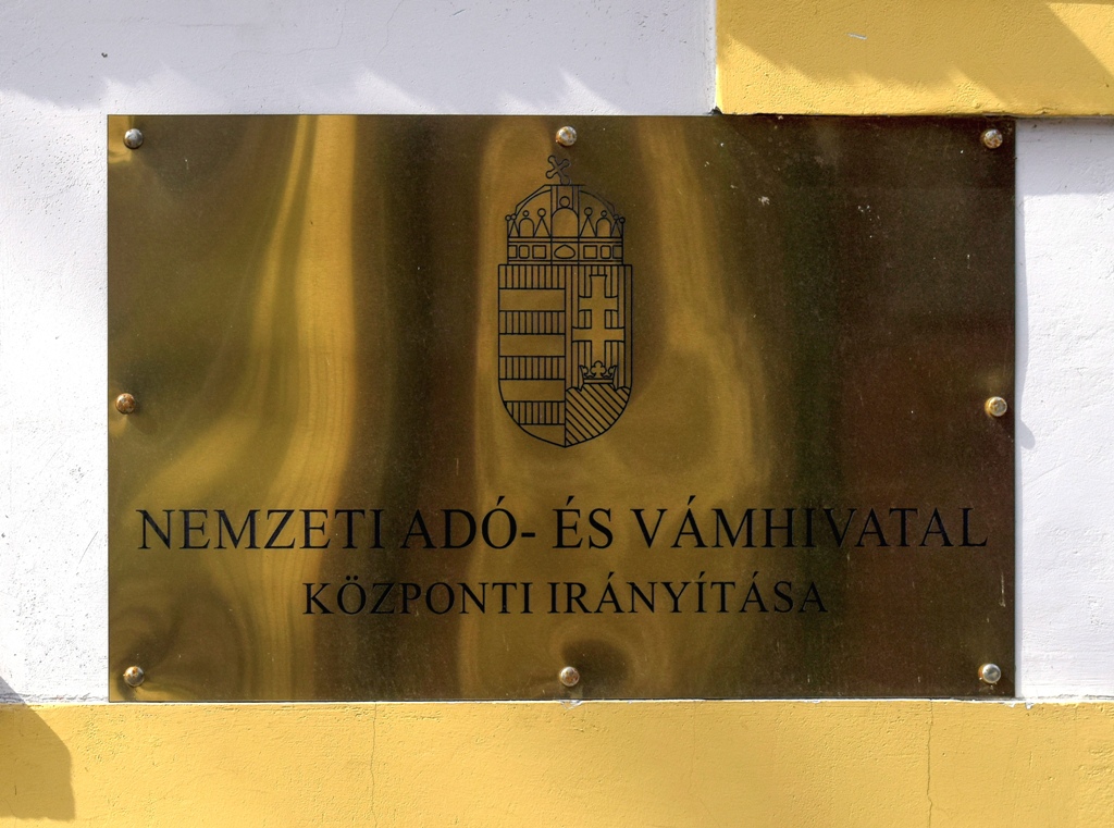 Harminc éves az adóhatóság