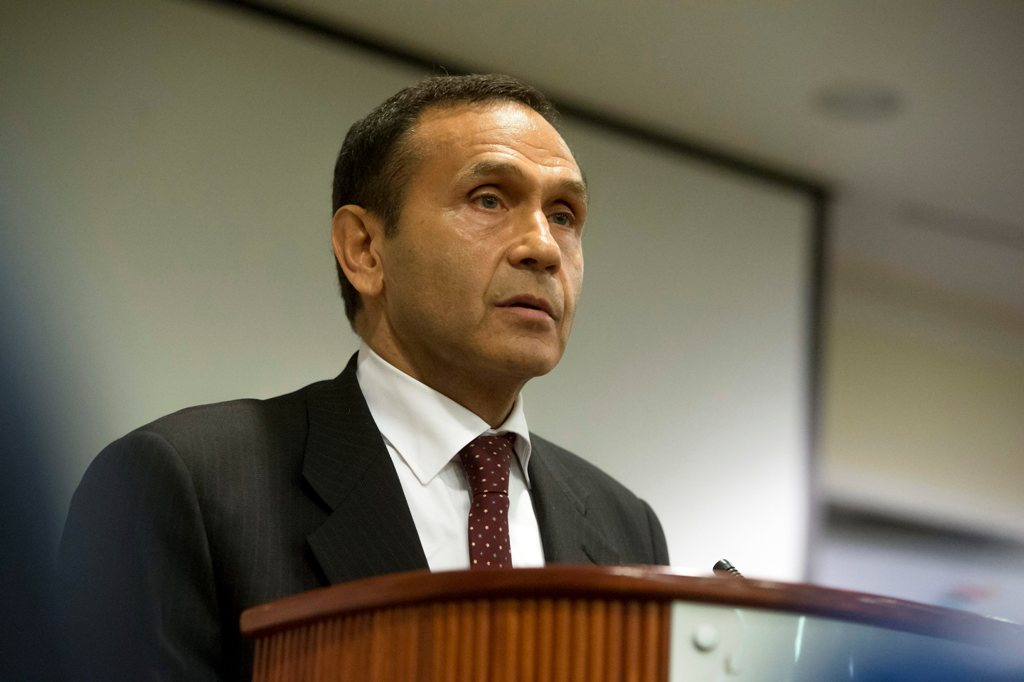 Gyárfás Tamás lemondana