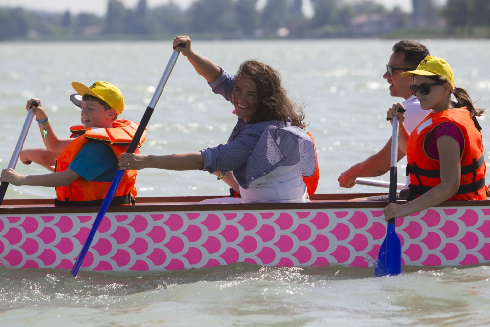 Esélyteremtő programok hét táborban