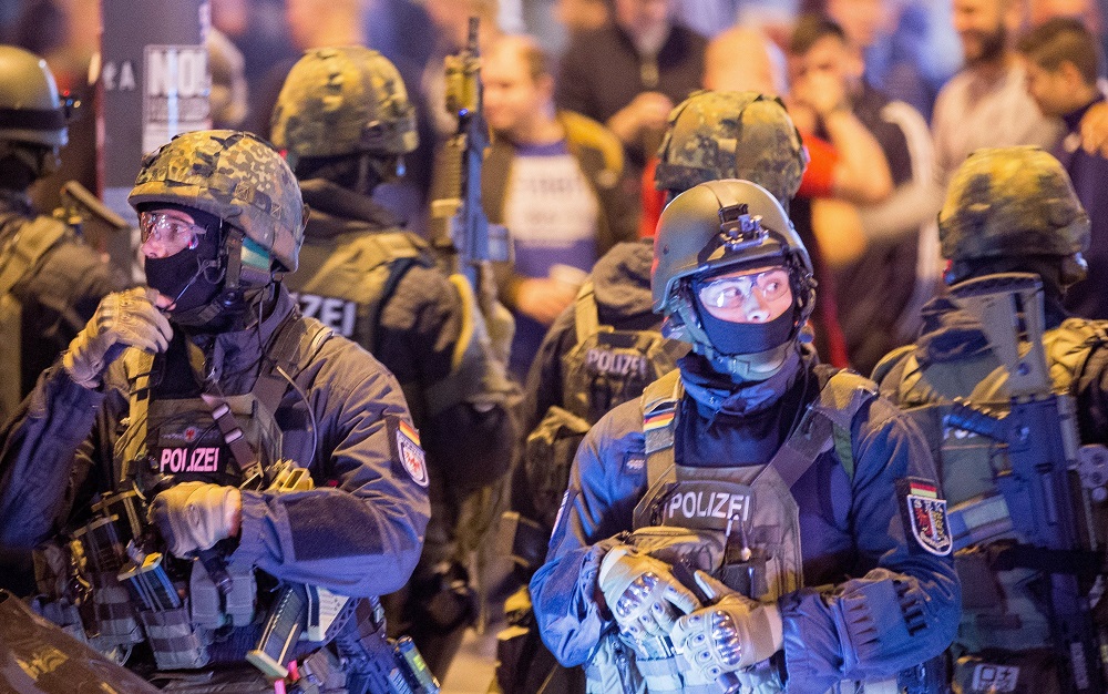 Megtagadták a szolgálatot német rendőrök