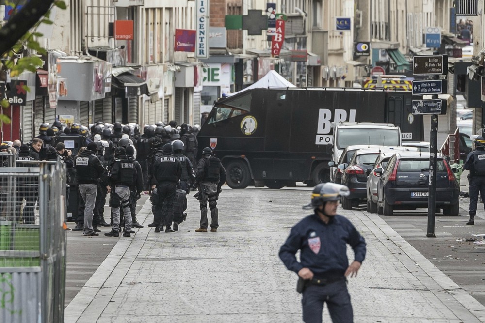 Földi László: háború van Európában