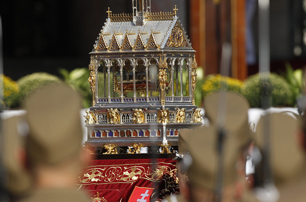 A Szent Jobb kálváriája