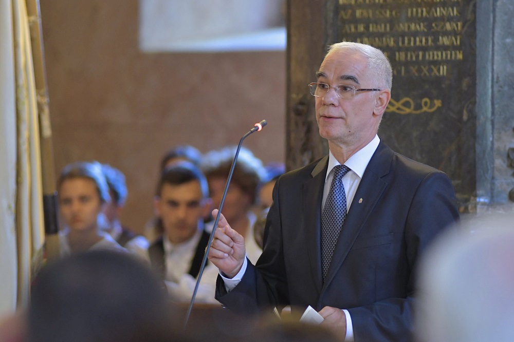 Történelmünkből merítünk erőt