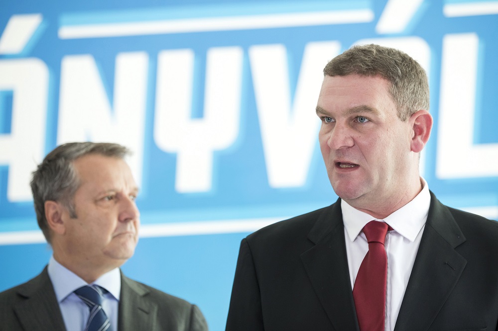 A baloldalon semmi sem változik