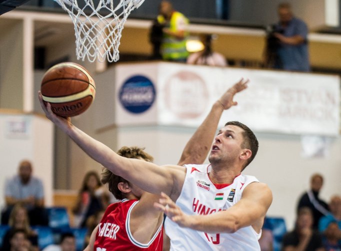 Felívelőben a magyar kosárlabda