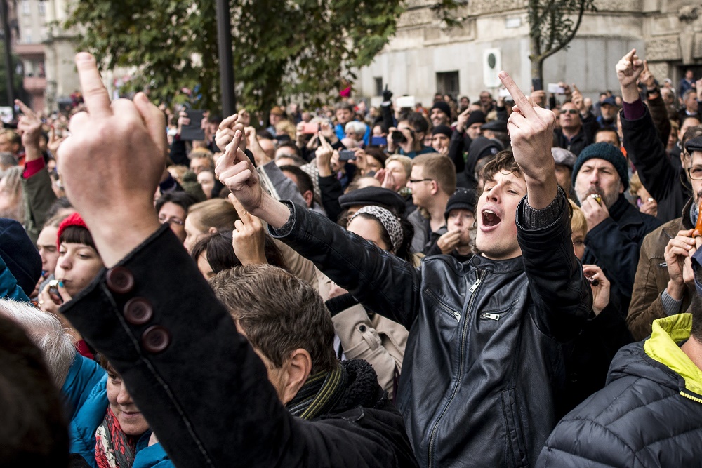 A Soros-hálózat készül törvénytelen akciókra