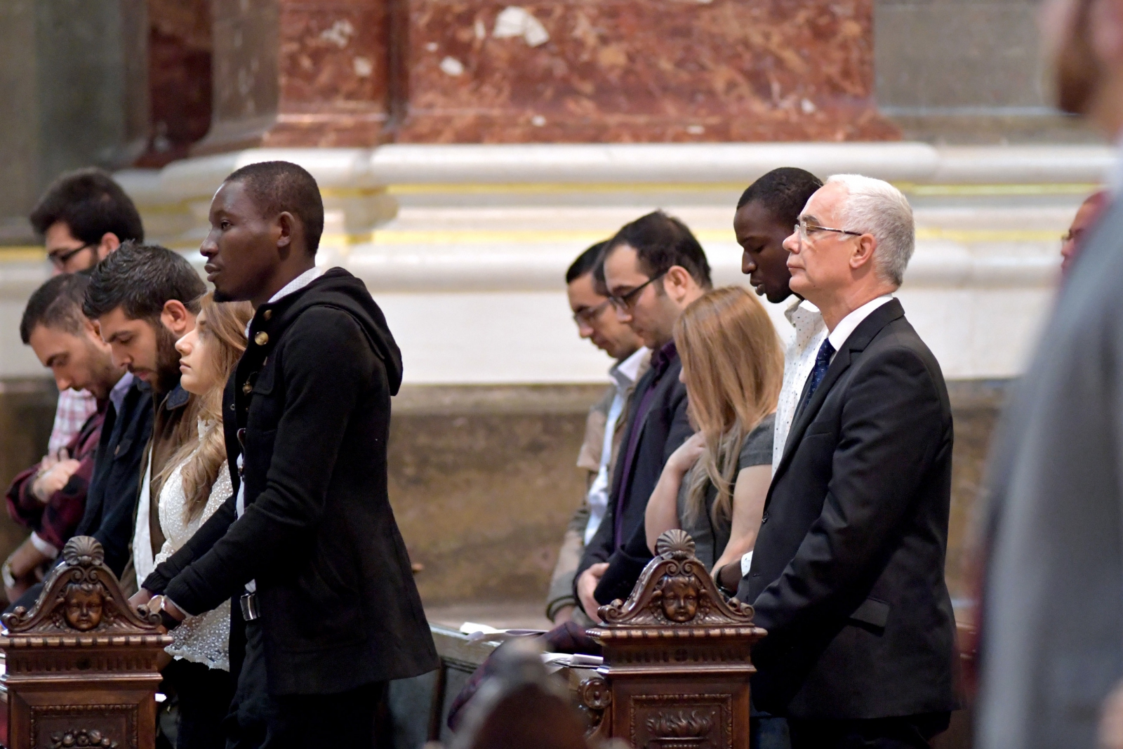 Négyből három keresztényt üldöznek