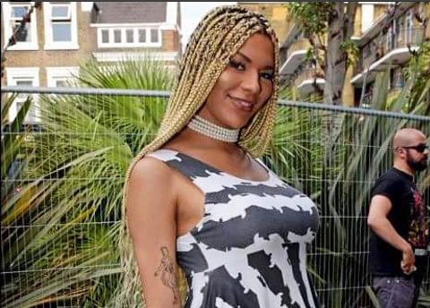 Kirúgták a L’Oréal első transznemű modelljét