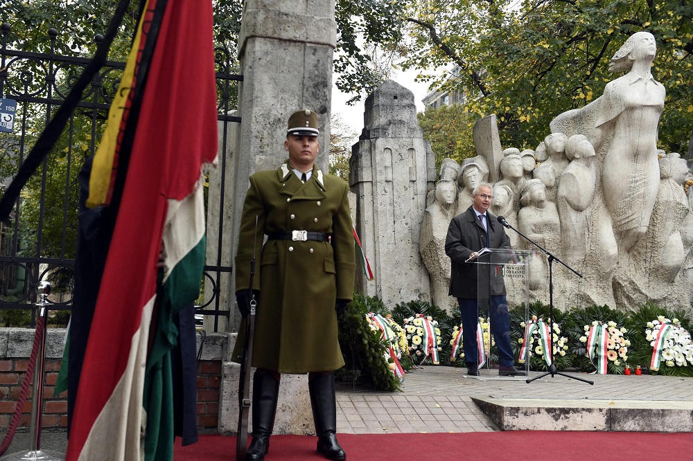 Ma is ugyanazok az értékek fontosak, mint 1956-ban