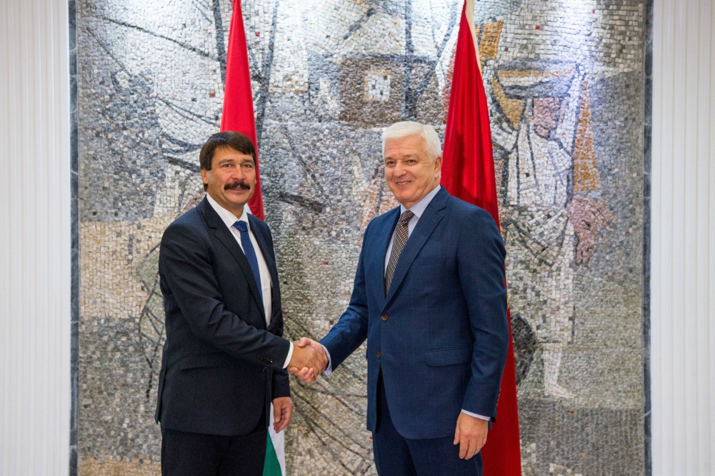 Montenegró áll legközelebb a csatlakozáshoz