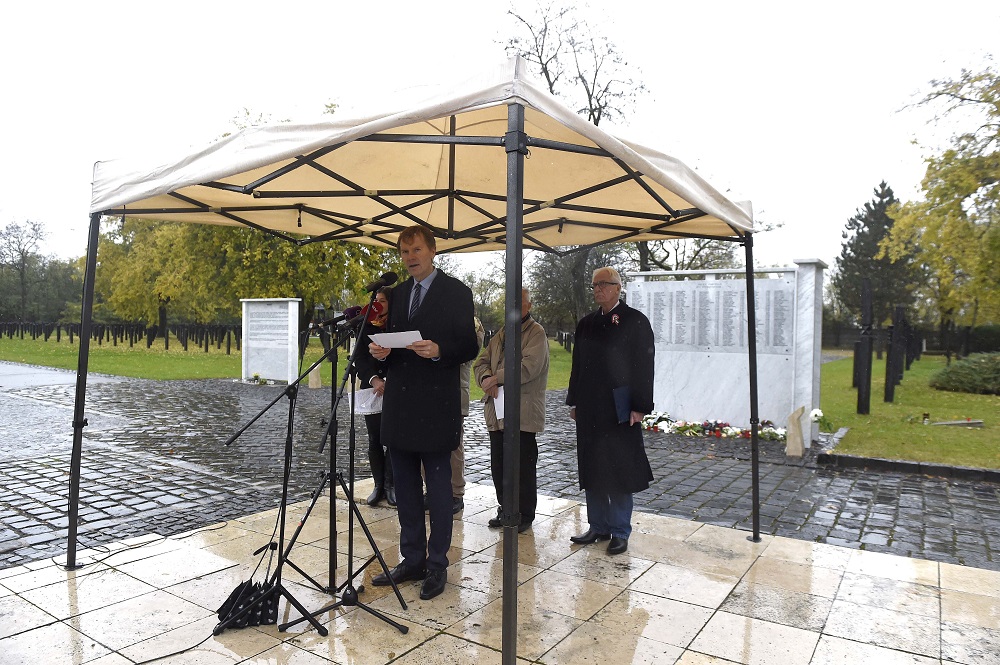 Fodor Gábor: Orbán Viktor '48-at is elárulta