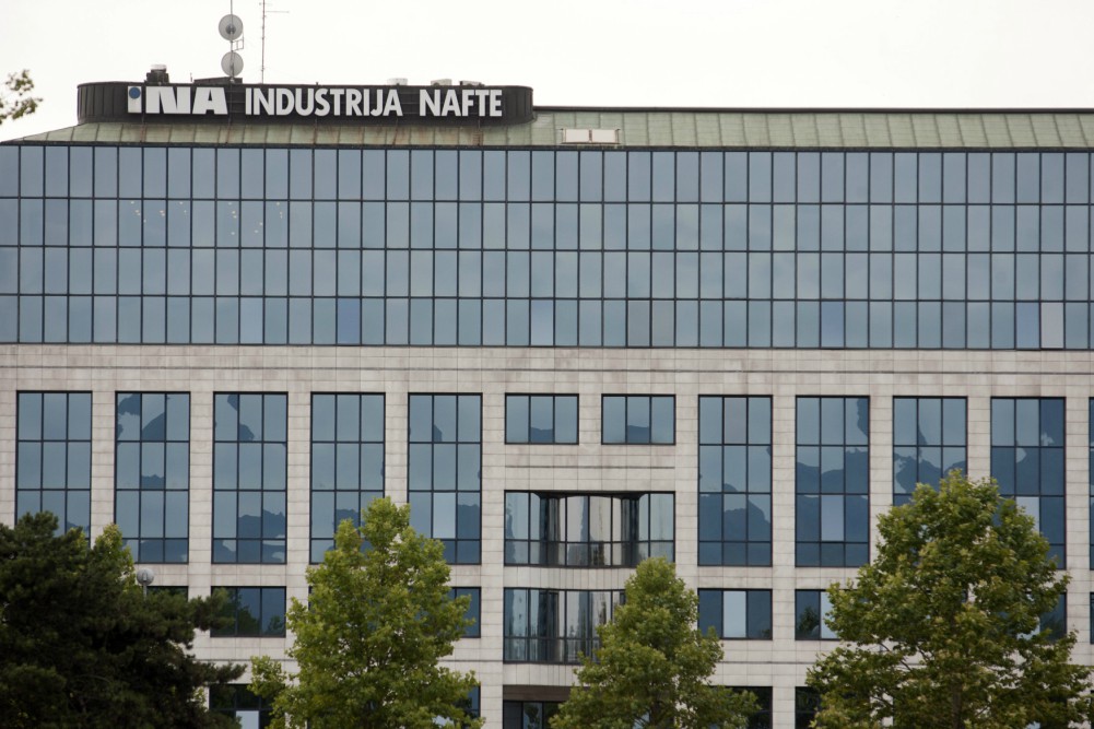 Orosz cég lépne a MOL helyére