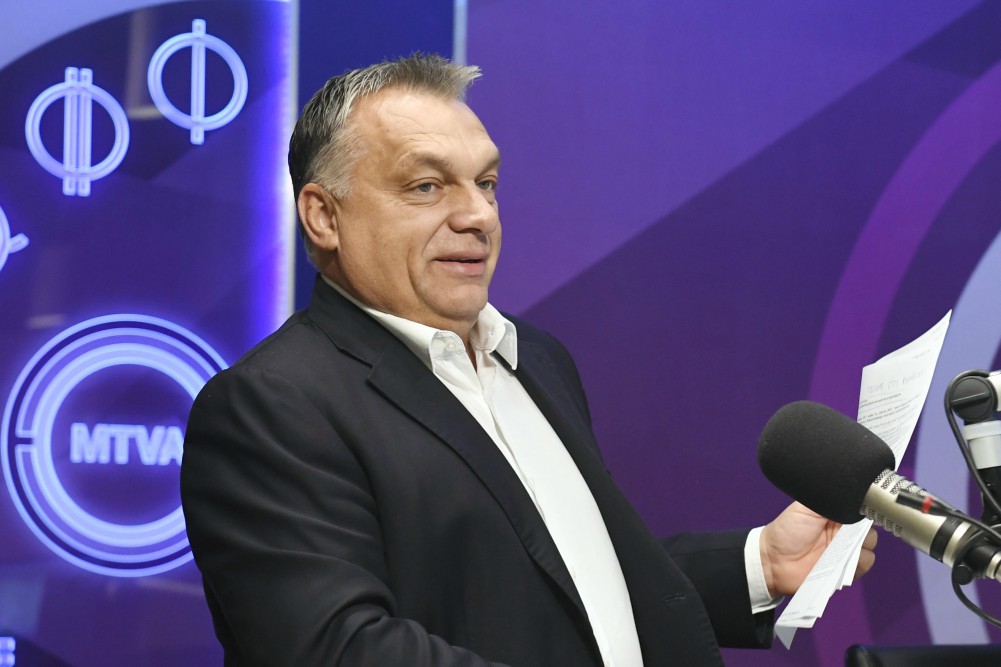 Orbán Viktor: „mozognak a nyulak a bokorban”