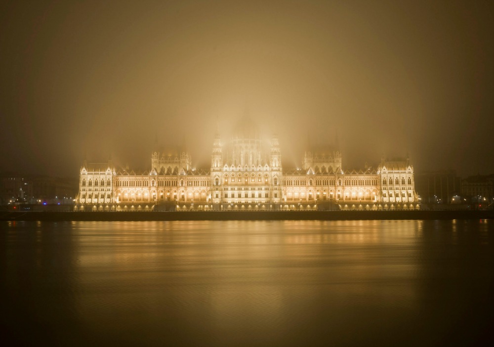 Húsz kérdés a kormánynak