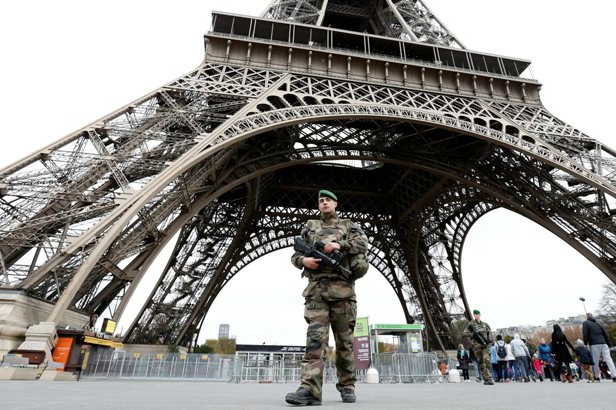 Hét év börtön a merényletet tervező lánynak