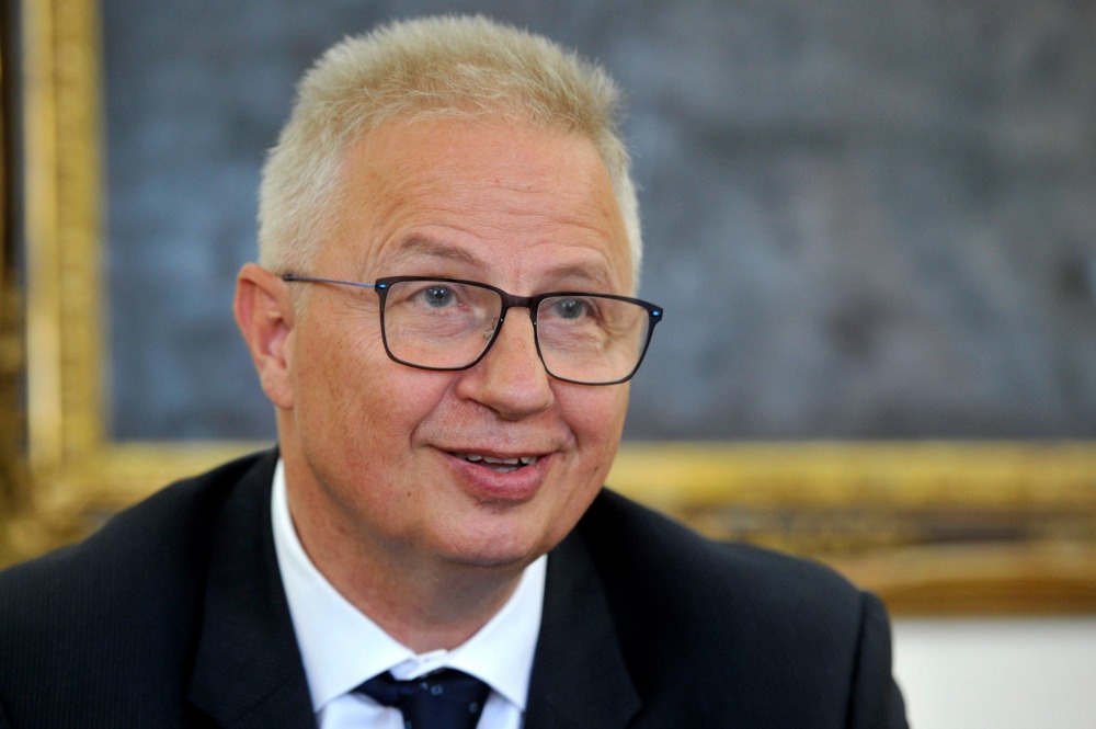 Benyújtották a törvénymódosítást