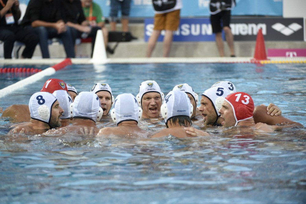 A hollandokkal kezdünk