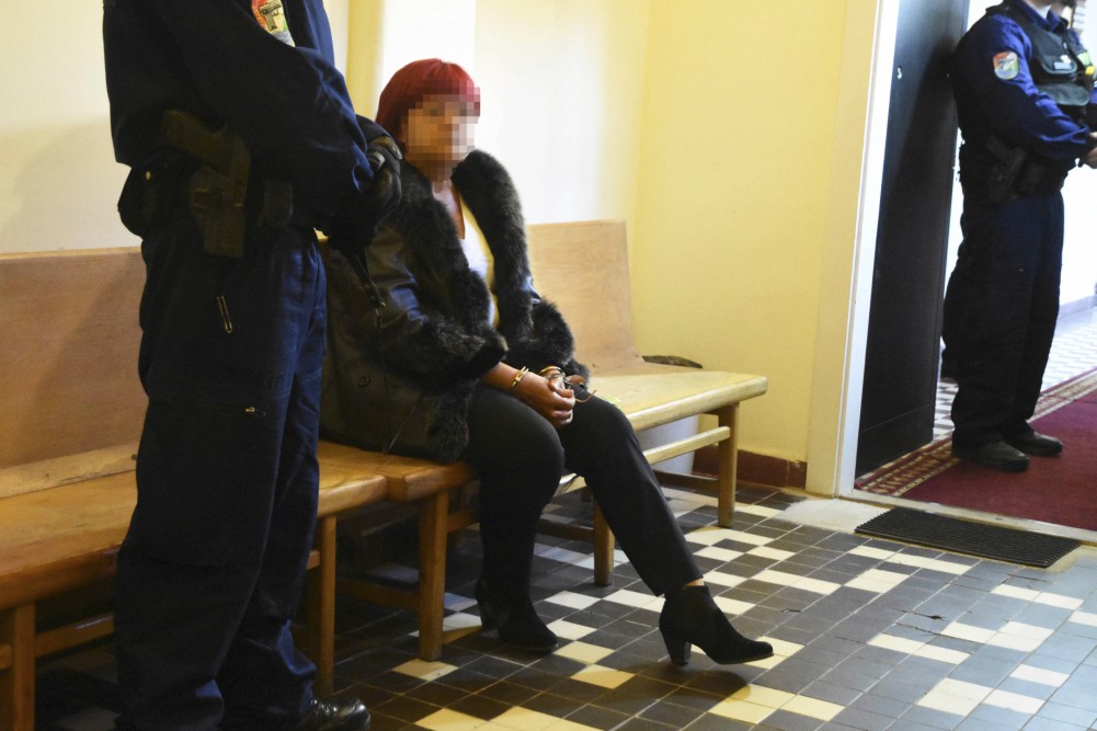 Bíróság elé áll Bróker Marcsi