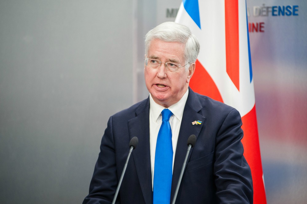 Lemondott a brit védelmi miniszter