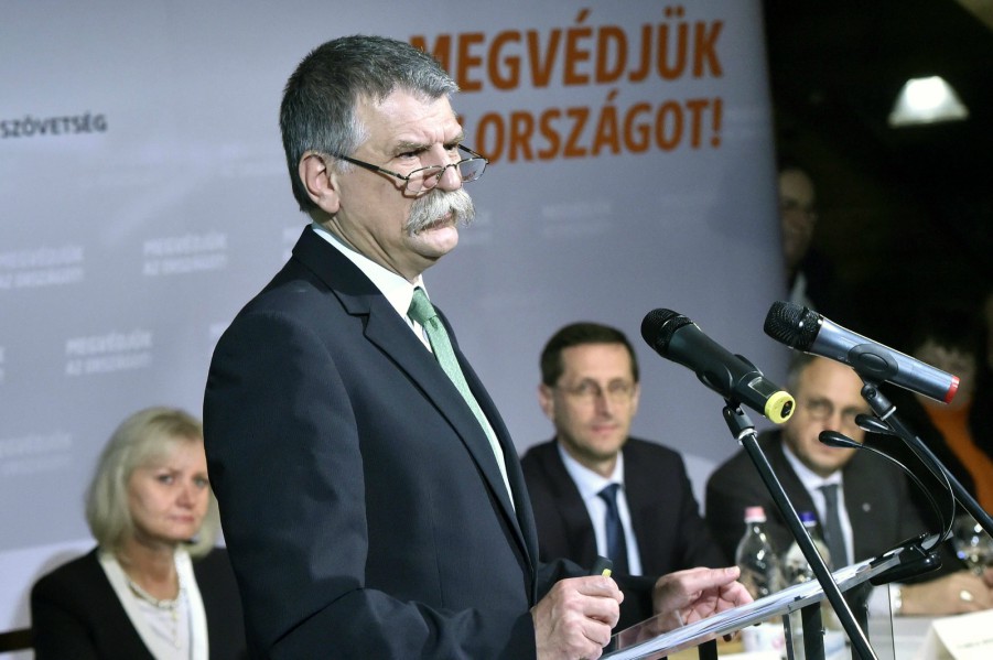 Kövér László: a migráció nem áll le