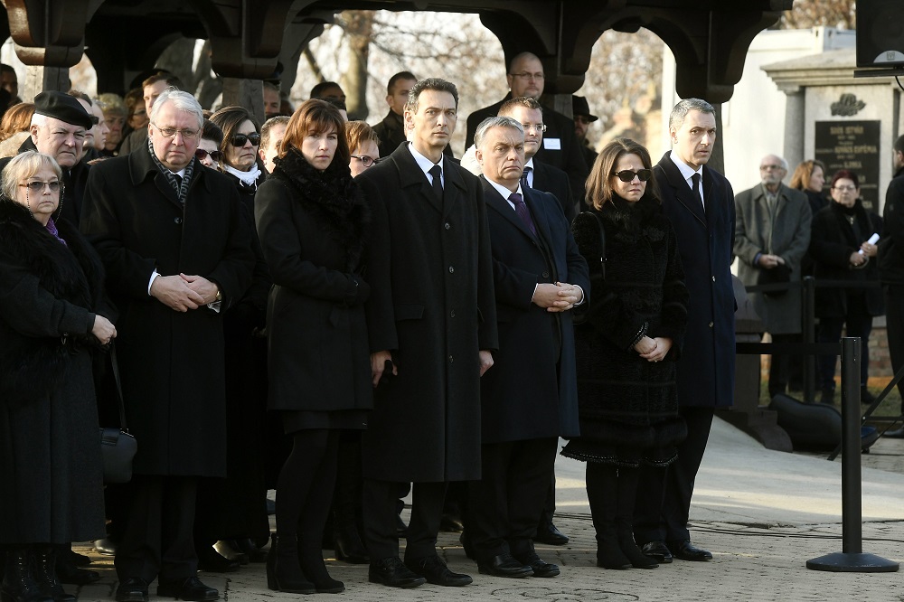 Almási István politikai úriember volt