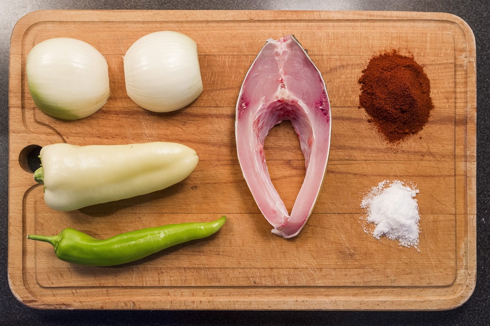 Klasszikusok karácsonykor: hal, bejgli, bor