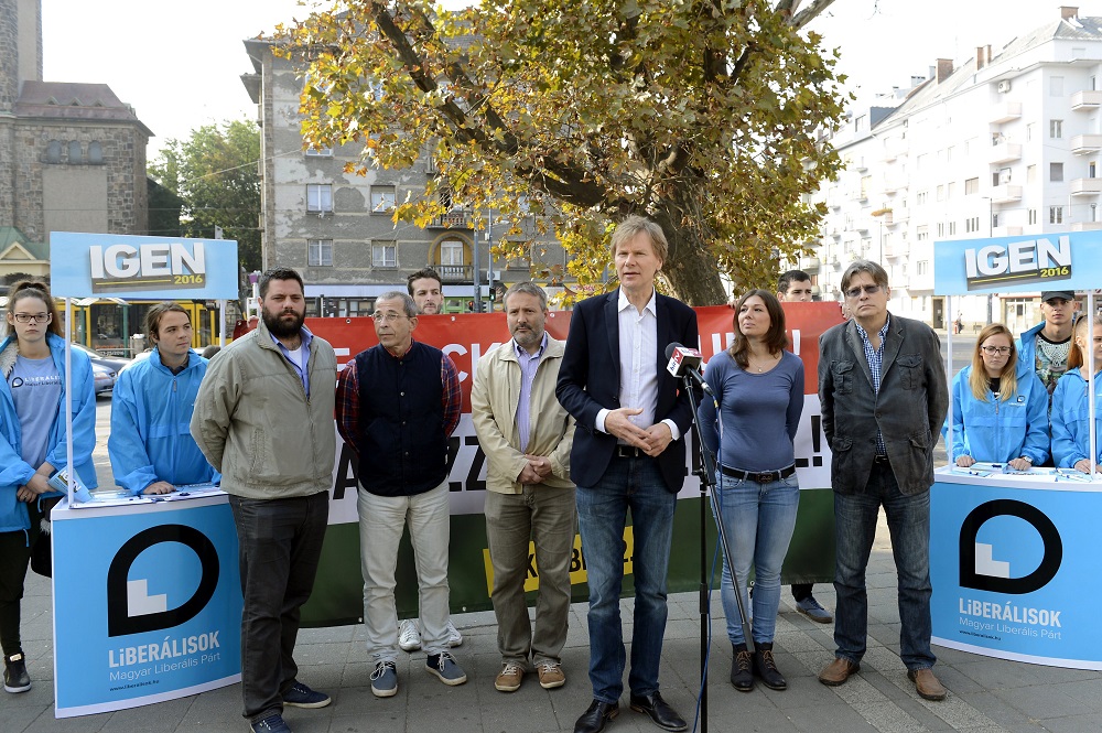 A Liberálisok petárdamentes övezetet akarnak