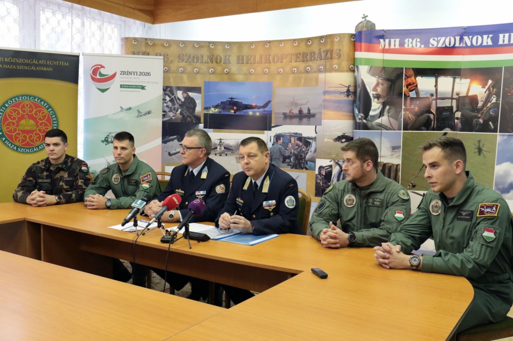 Húsz év után újra katonaipilóta-képzés