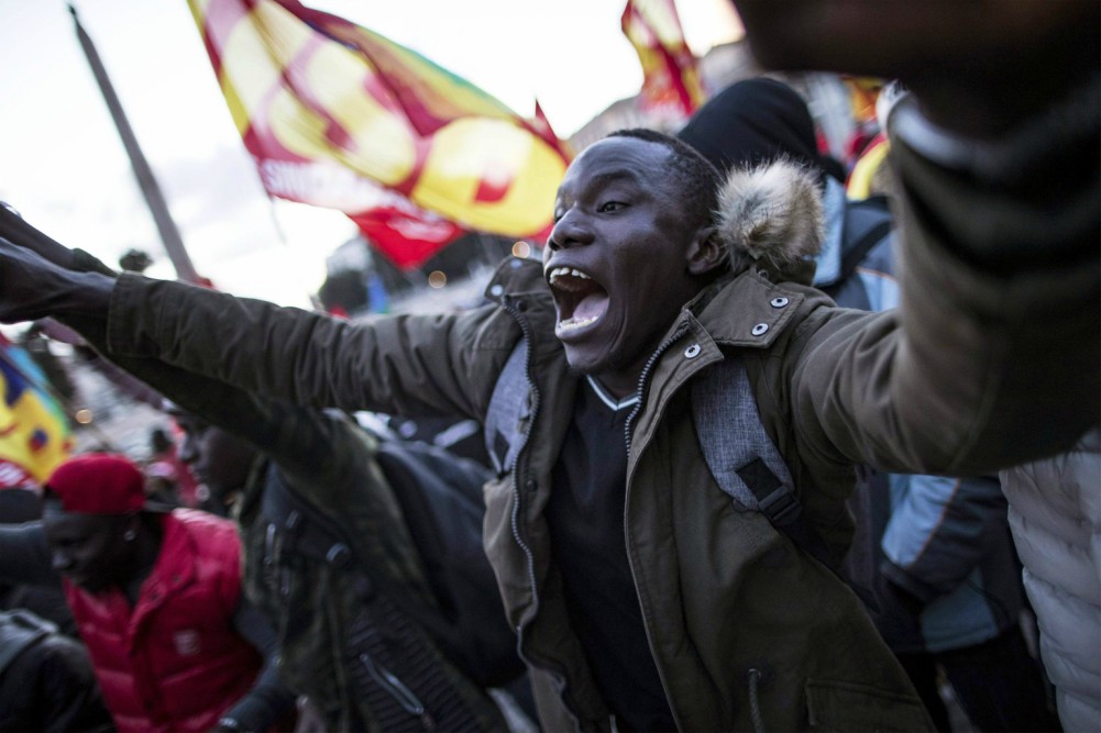 Húszezer migráns tüntetett Rómában