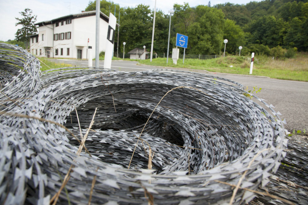 A szocialisták lebontanák a kerítést