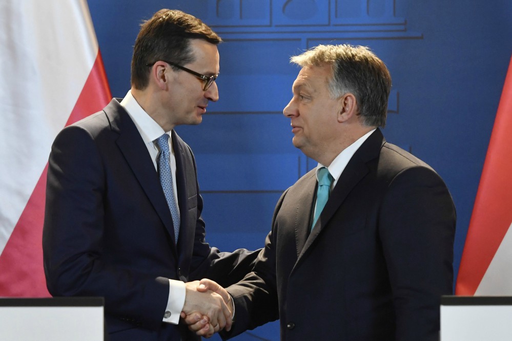 Magyarország kiáll Lengyelország mellett