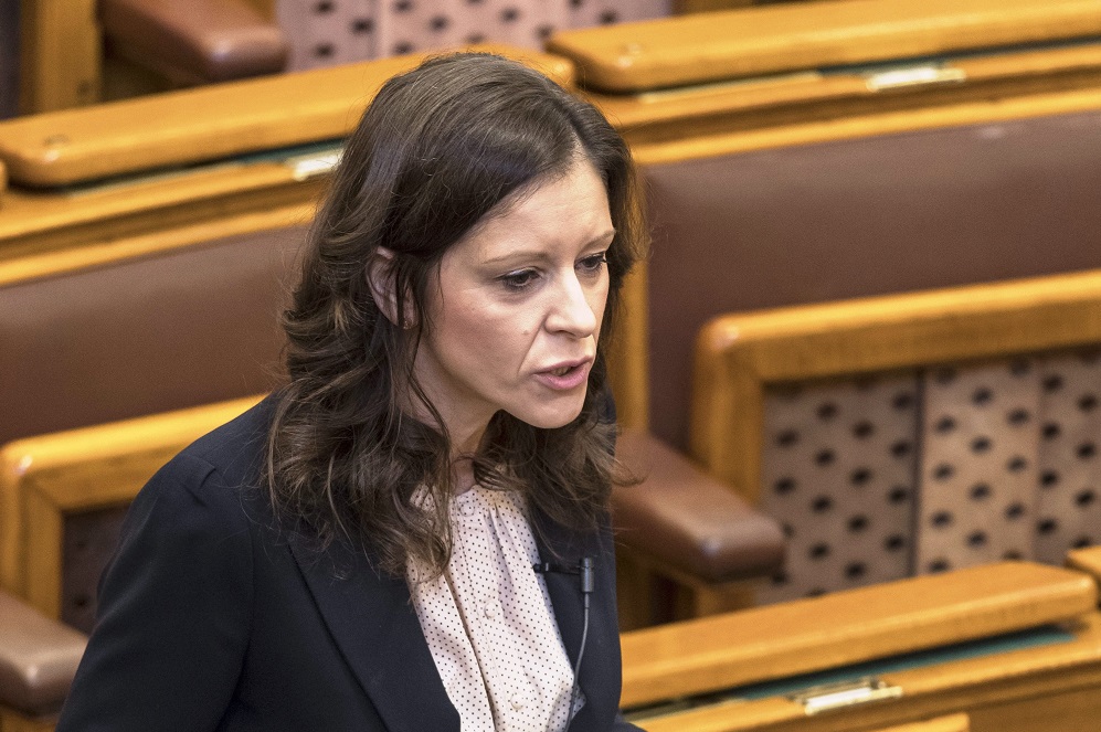 LMP: olyan kormányfőnk legyen, „aki képes késsel-villával enni”