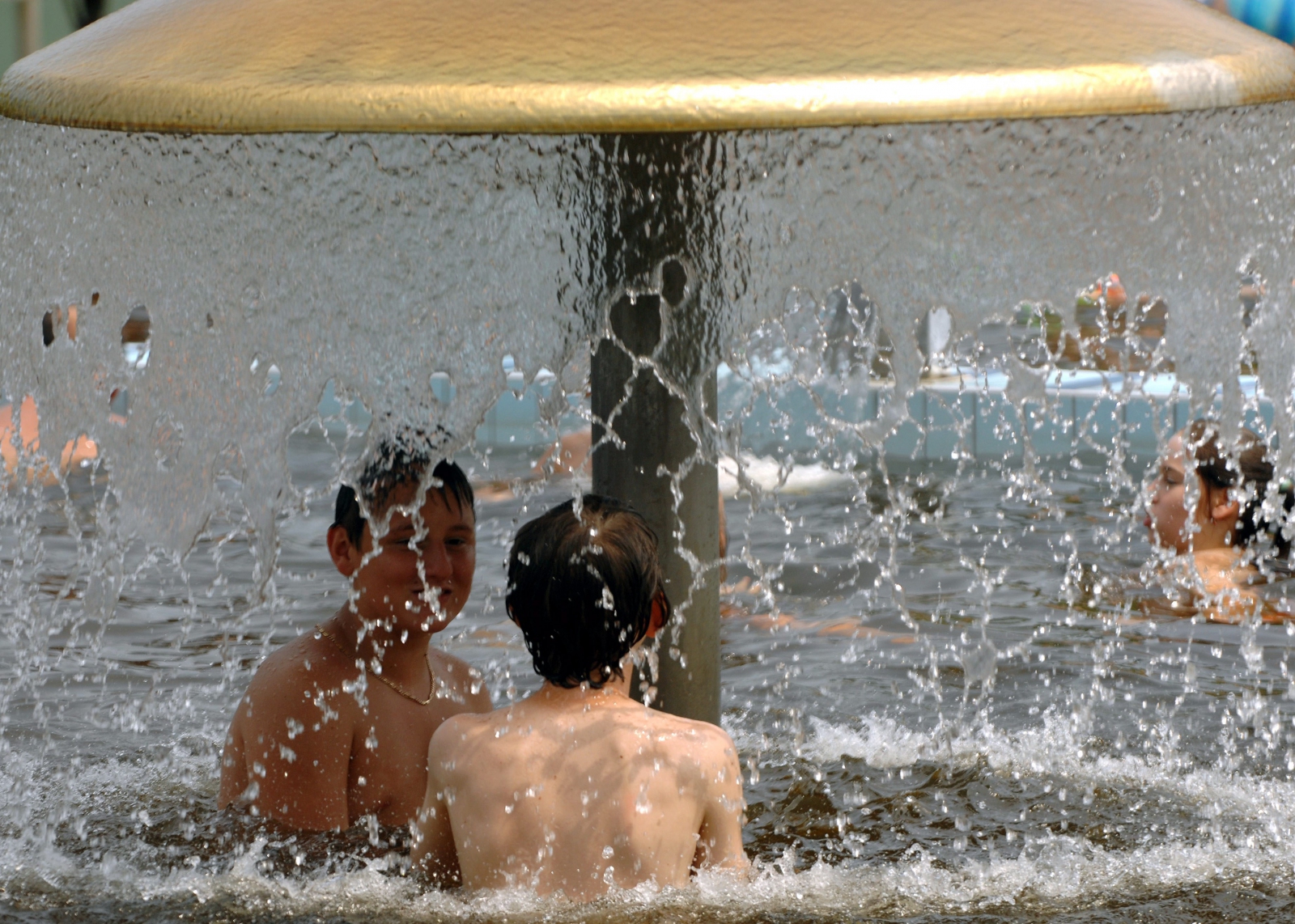 A magyarok harmada jár termálfürdőbe