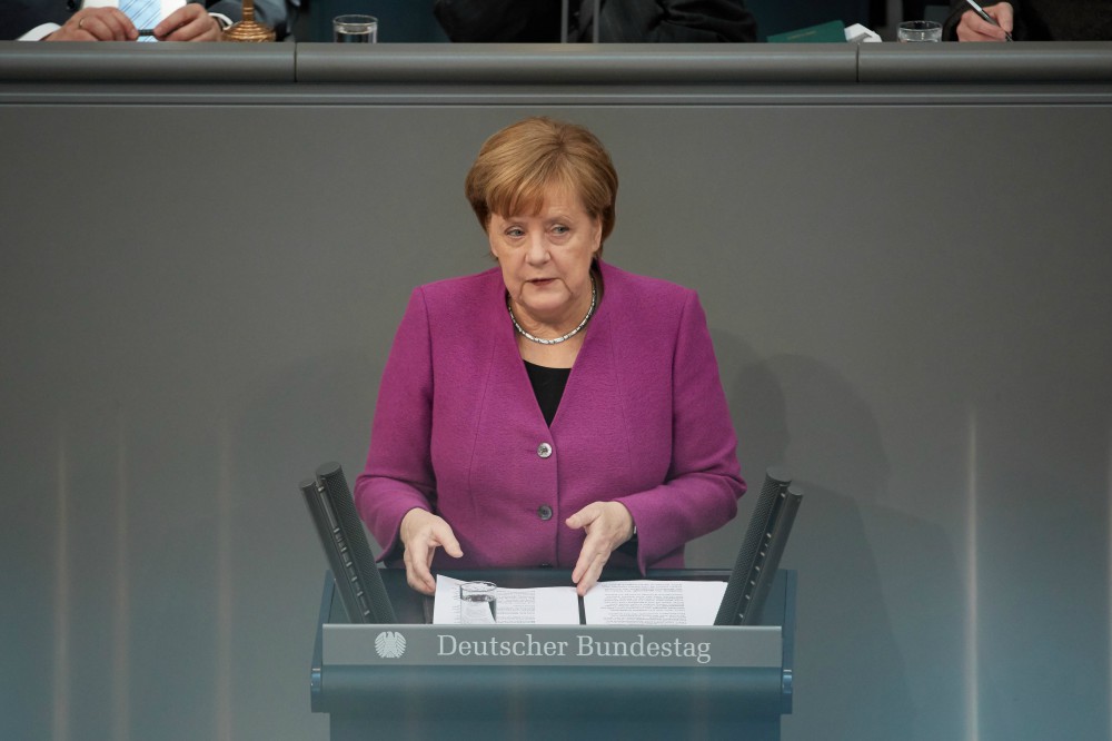 Merkel szolidáris menekültügyi rendszert akar
