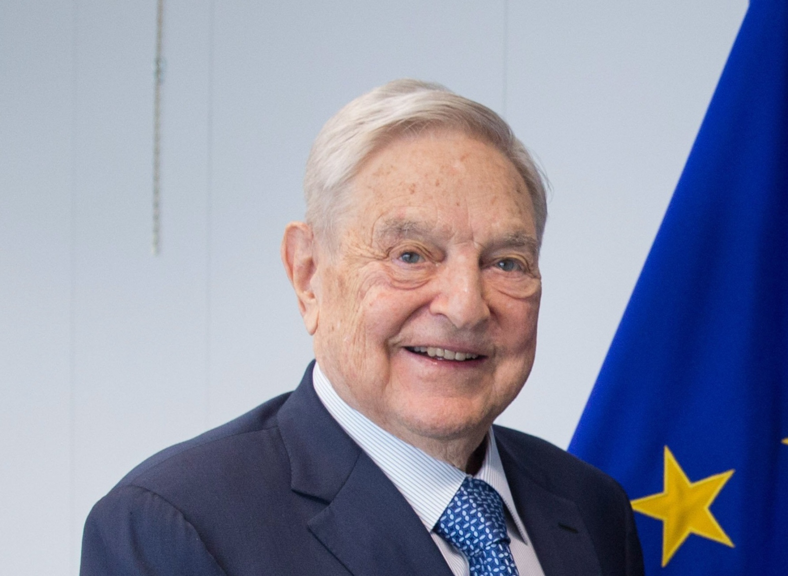 Tovább duzzad a brexites Soros-botrány