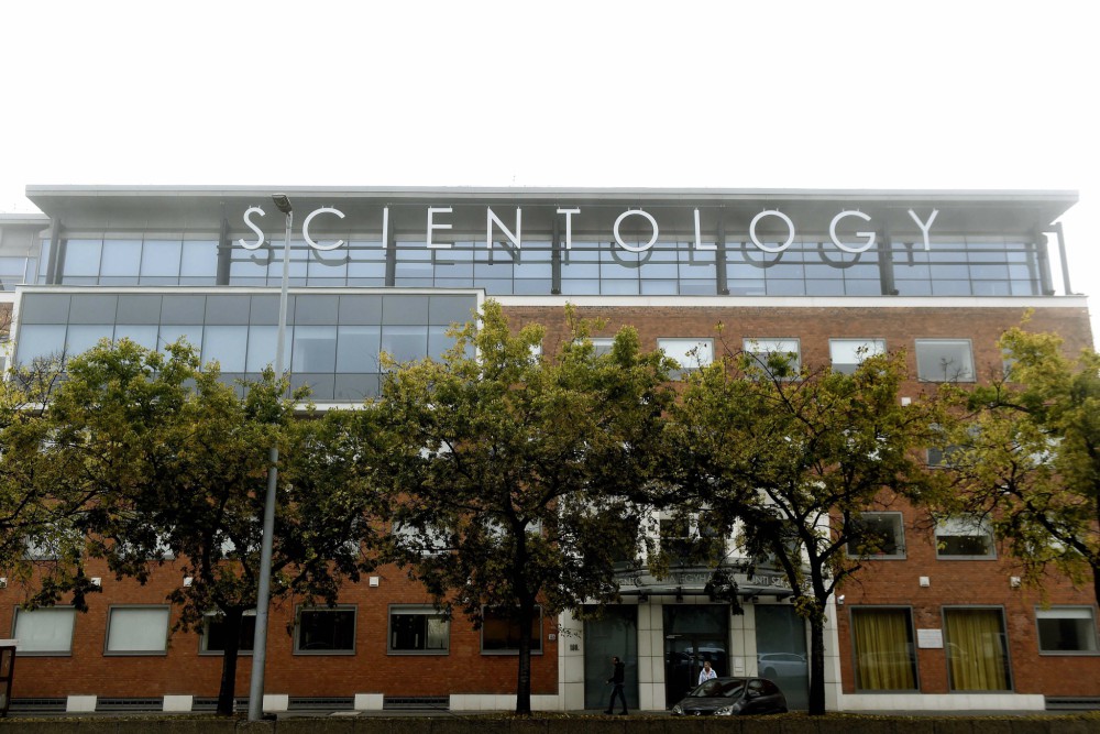 Folytatódik az ellenőrzés a szcientológusoknál
