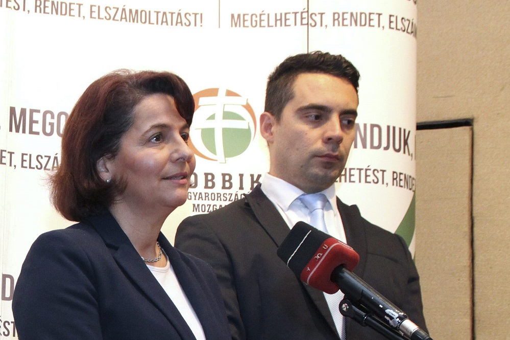 A Jobbik a gyerekekért aggódik