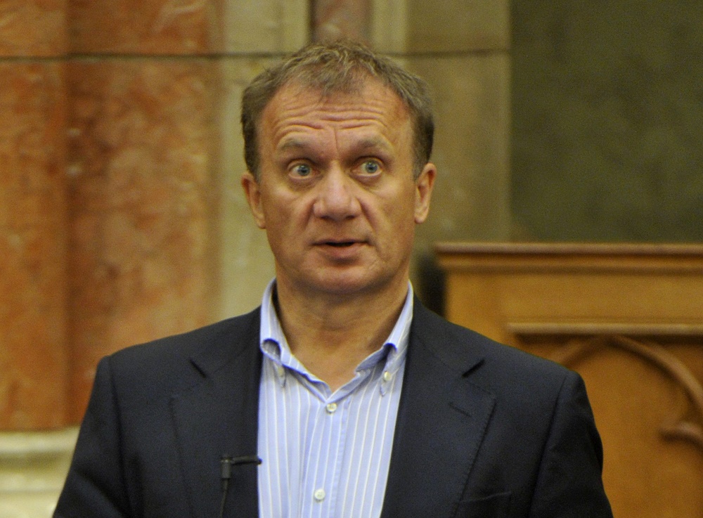 DK: az okos emberek hidakat építenek