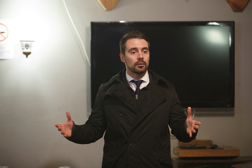 Magas részvételi arányt remél Vona