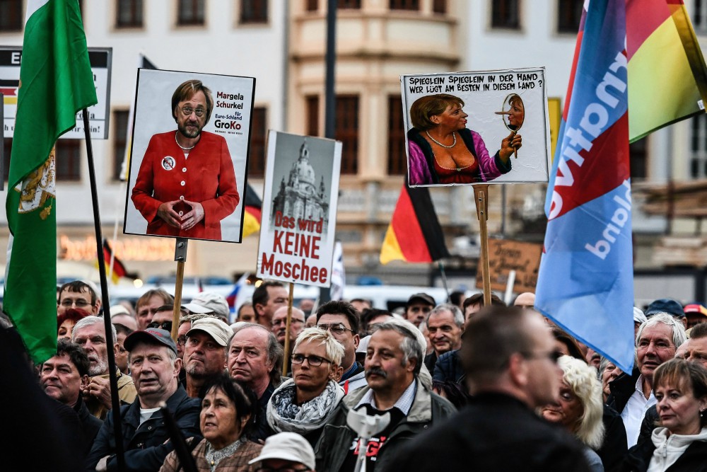 Az AfD vizsgálja a Merkelék és Soros közötti kapcsolatokat