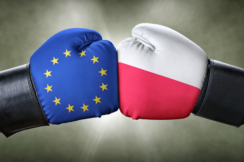 Varsó elutasítja a brüsszeli fenntartásokat