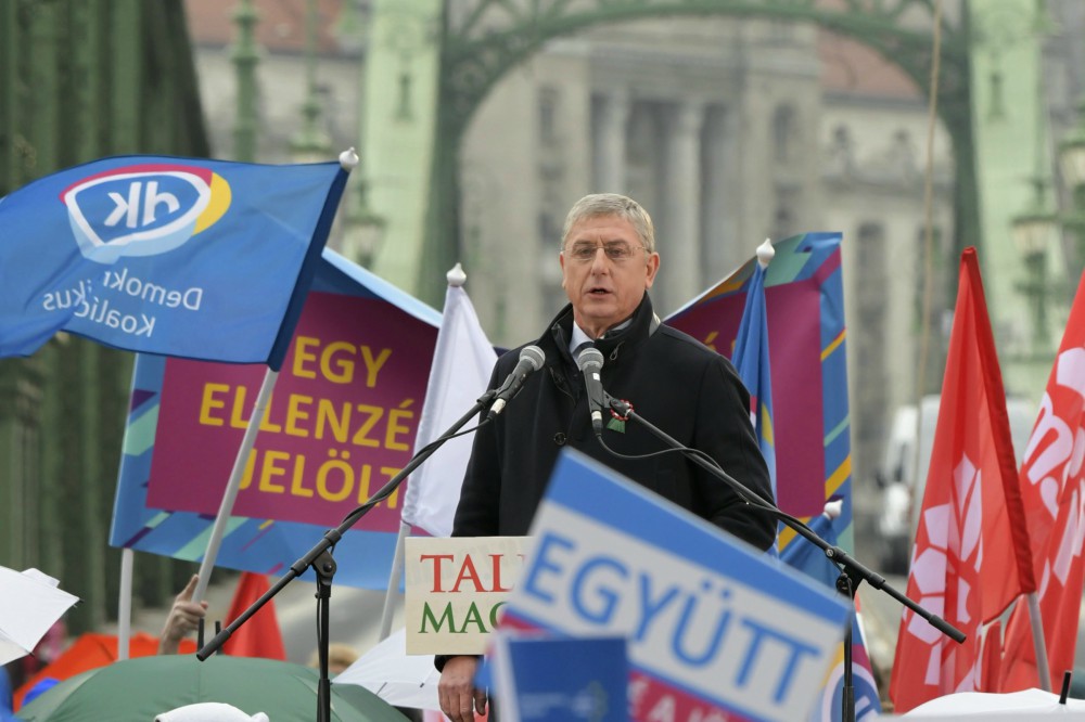 Gyurcsány tárgyalna Vonával