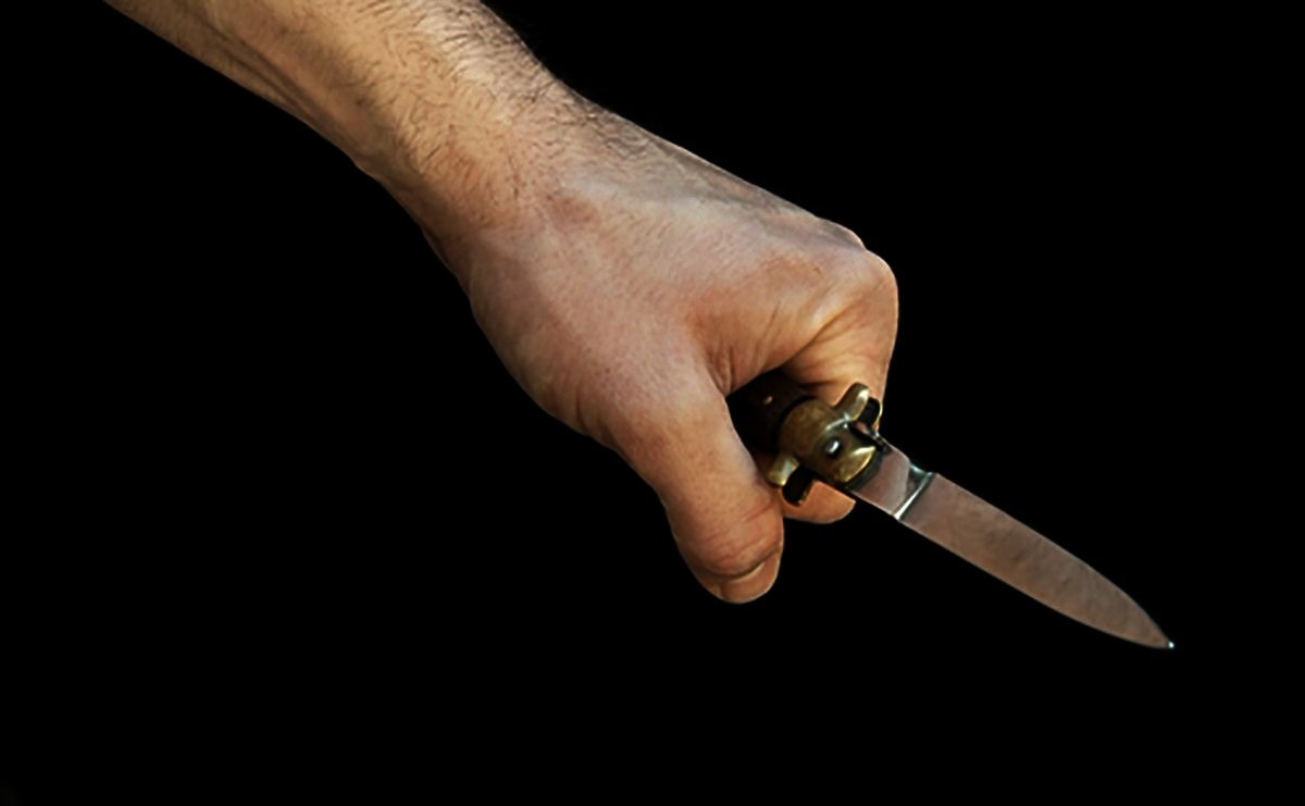 „Haldoklik, és közben én mellette dohányzom”