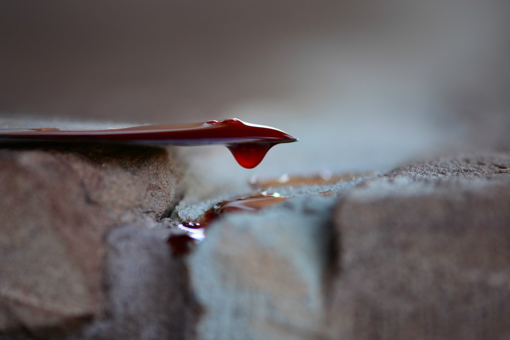 Késsel támadt két migráns