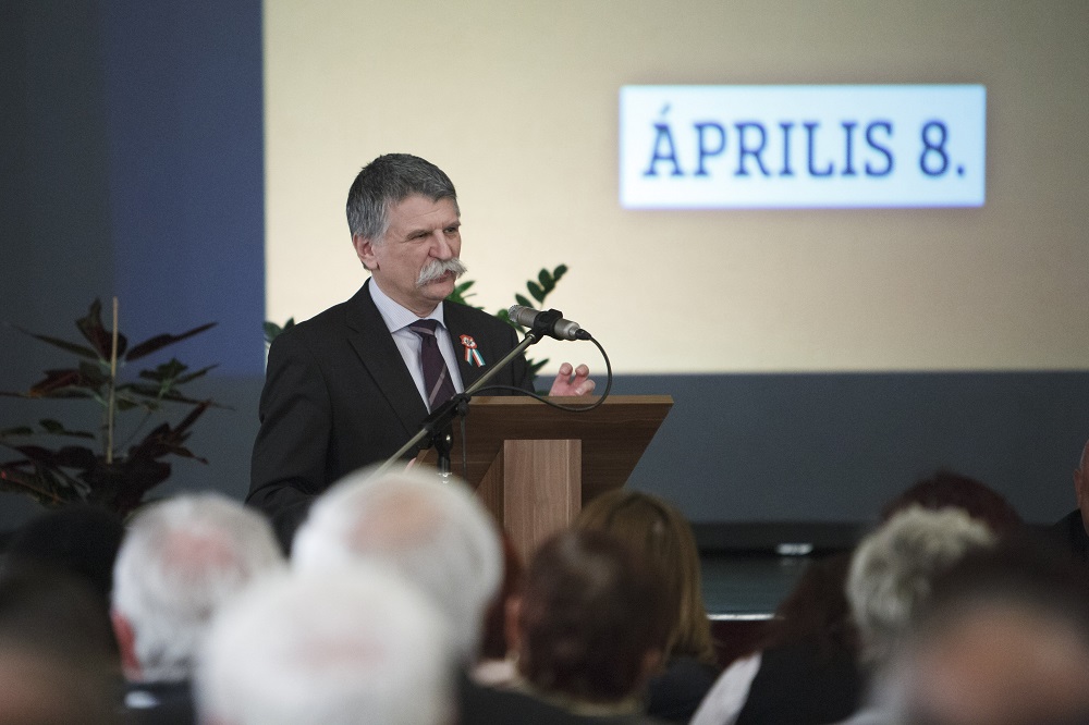 Ellen kell állni, ebben óriási felelősségünk van