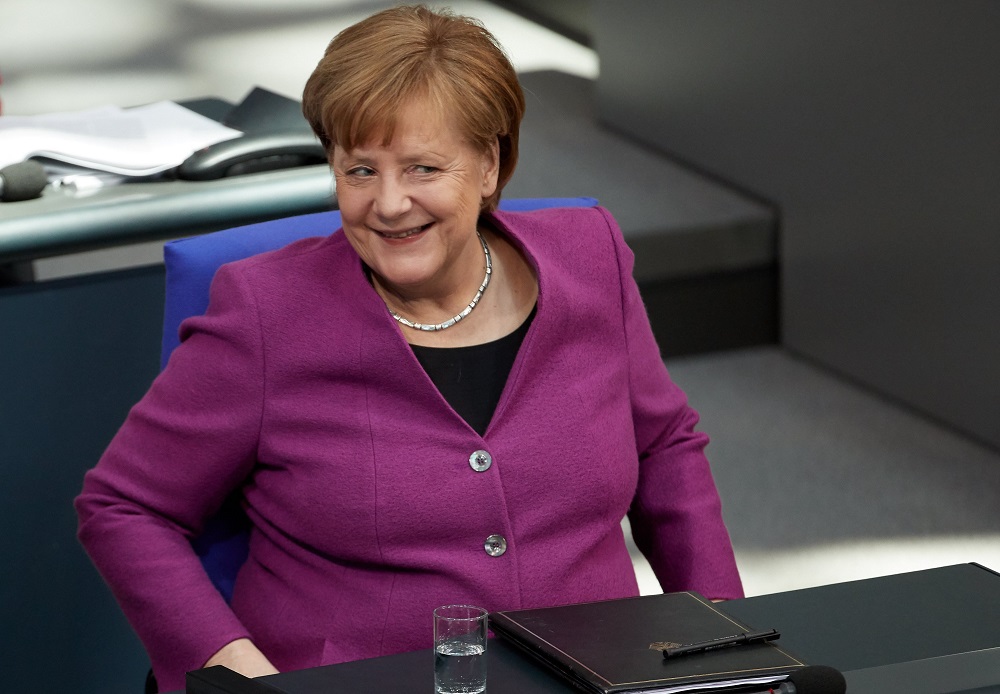 Megválasztották kancellárnak Angela Merkelt