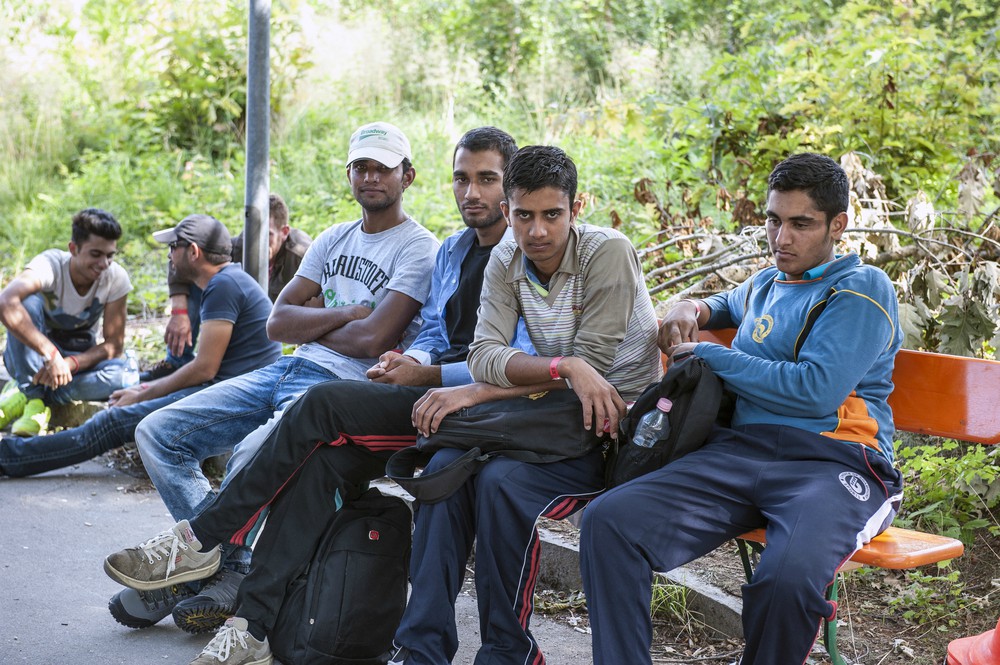 Migránsonként kilencmillió forint