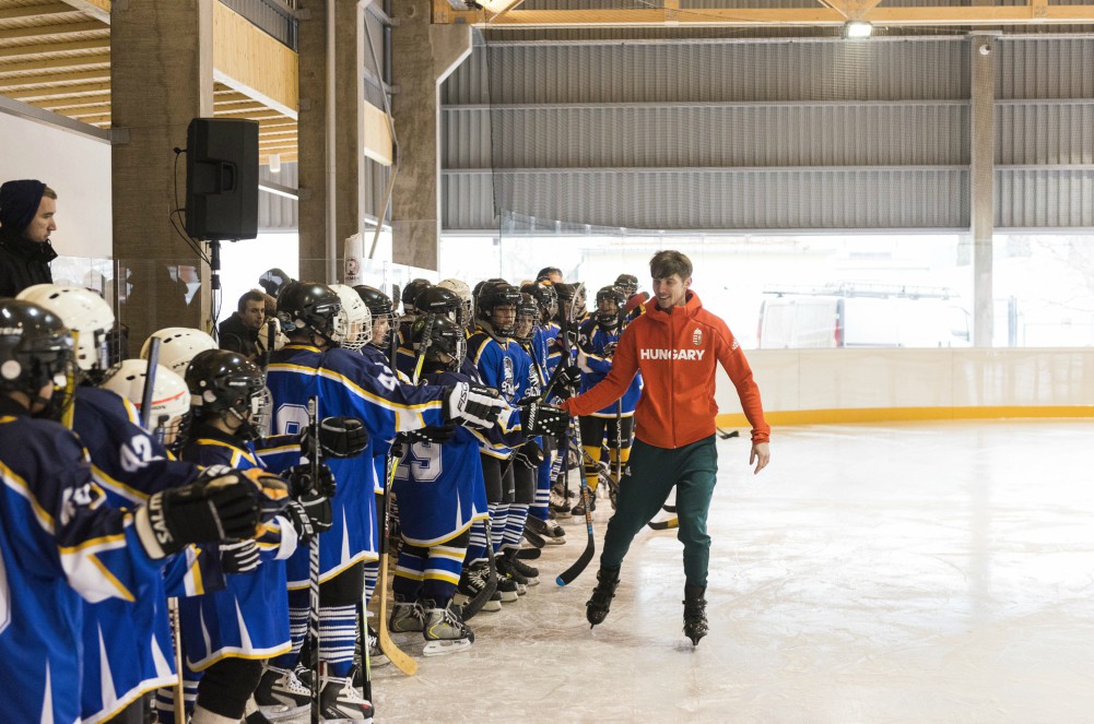 Átadták a nyíregyházi jégpályát